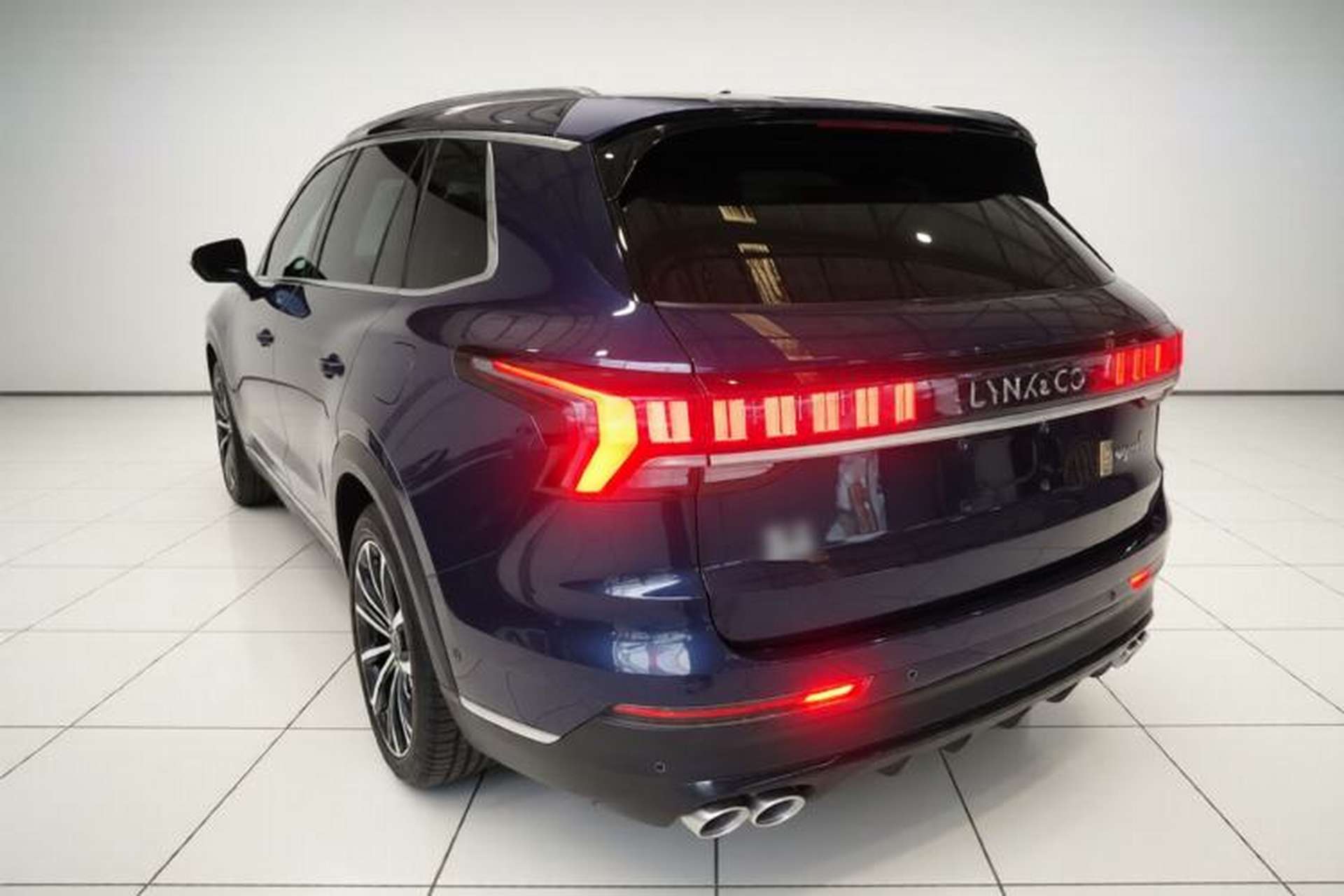 Used Lynk & Co 09 EM-P 2023 2.0TD EM-P Four-Wheel Drive Asian Games Executive Edition Five Seats Exterior 2