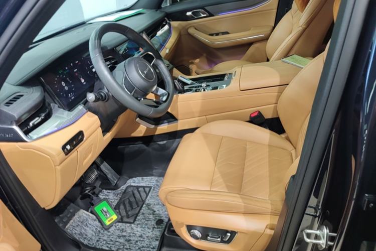 Used Lynk & Co 09 EM-P 2023 2.0TD EM-P Four-Wheel Drive Asian Games Executive Edition Five Seats Left Front Seat