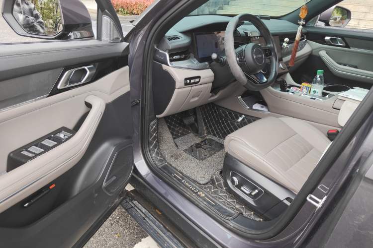 Used Lynk & Co 09 EM-P 2023 2.0TD EM-P Long-Range Version PM Six-Seater Driver Seat