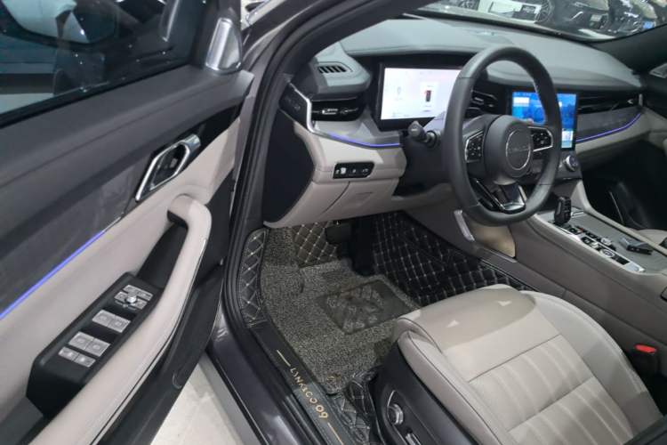 Used Lynk & Co 09 EM-P 2023 2.0TD EM-P Long-Range Version PM Six-Seater Driver Seat