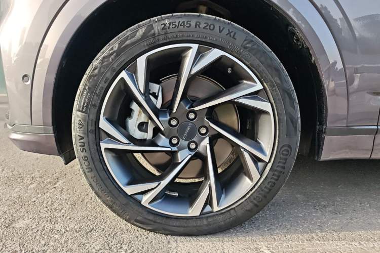 Used Lynk & Co 09 EM-P 2023 2.0TD EM-P Long-Range Version PM Six-Seater Exterior 8
