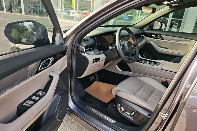 Used Lynk & Co 09 EM-P 2023 2.0TD EM-P Long-Range Version PM Six-Seater Interior 3