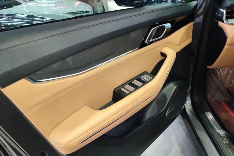 Used Lynk & Co 09 EM-P 2023 2.0TD EM-P Long-Range Version PM 7-Seater Left Front Door Interior