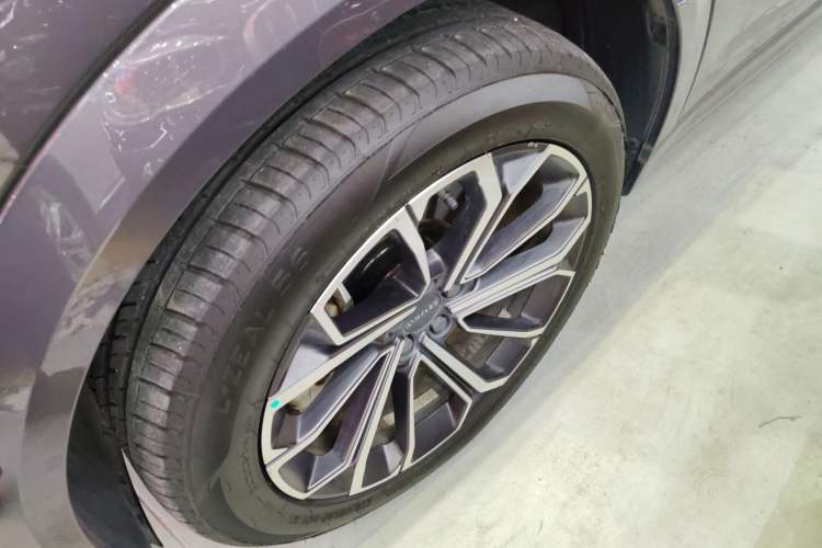 Used Lynk & Co 09 EM-P 2023 2.0TD EM-P Long-Range Version PM 7-Seater Left Front Wheel Hub