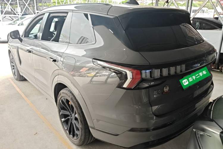 Used Lynk & Co 09 EM-P 2023 2.0TD EM-P Long-Range Version PM 7-Seater Rear Left 45 Deg