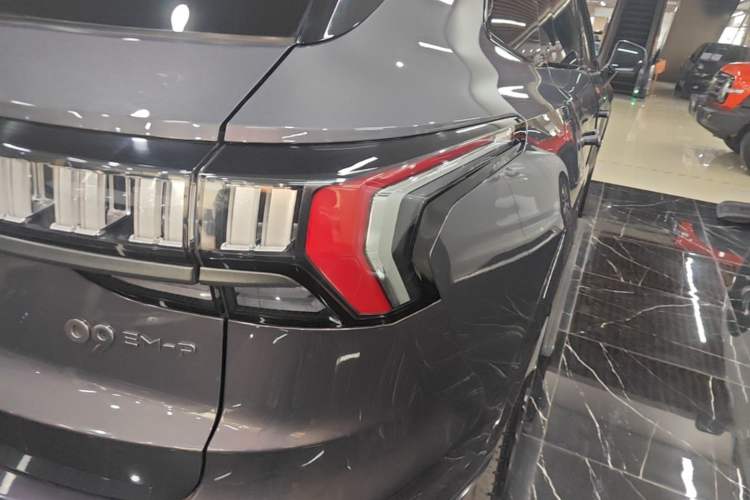 Used Lynk & Co 09 EM-P 2023 2.0TD EM-P Long-Range Version PM 7-Seater Right Rear Taillight