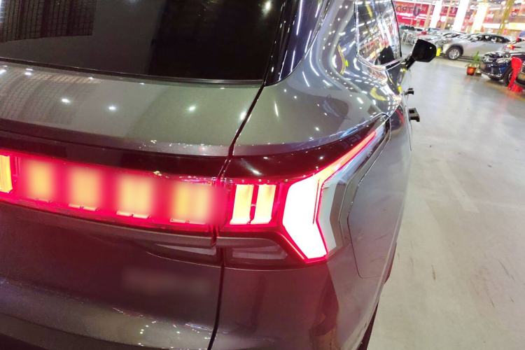 Used Lynk & Co 09 EM-P 2023 2.0TD EM-P Long-Range Version PM 7-Seater Right Rear Taillight
