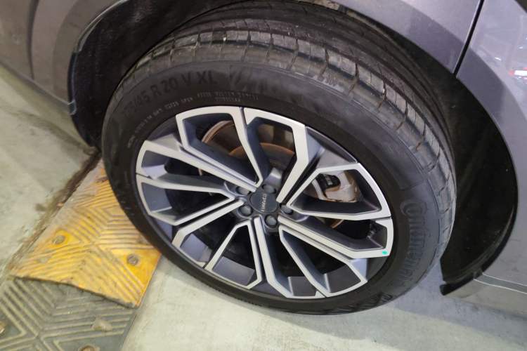 Used Lynk & Co 09 EM-P 2023 2.0TD EM-P Long-Range Version PM 7-Seater Right Rear Wheel Hub