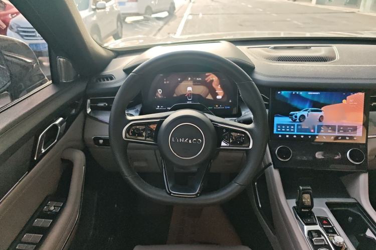 Used Lynk & Co 09 EM-P 2023 2.0TD EM-P Long-Range Version PM Six-Seater Steering Wheel