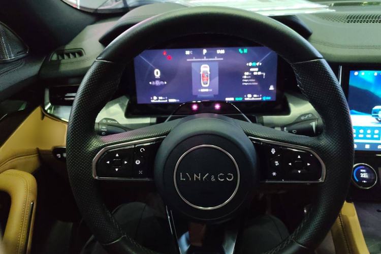 Used Lynk & Co 09 EM-P 2023 2.0TD EM-P Long-Range Version PM 7-Seater Steering Wheel