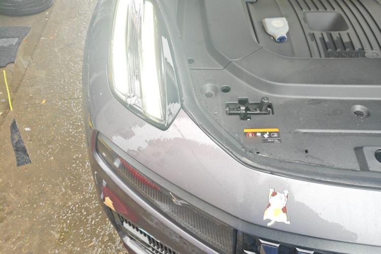 Used Lynk & Co 09 EM-P 2023 2.0TD EM-P Long-Range Version PM Six-Seater Engine Bay Right