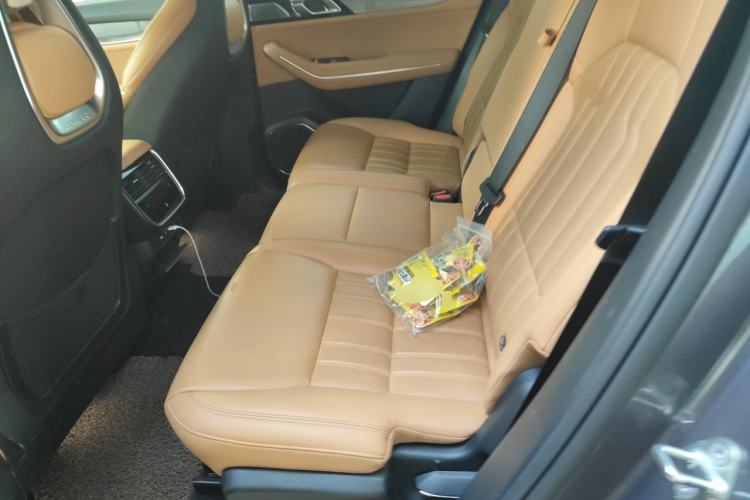 Used Lynk & Co 09 EM-P 2023 2.0TD EM-P Long-Range Version PM 7-Seater Left Rear Seat