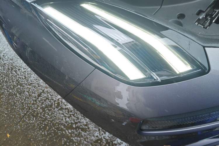 Used Lynk & Co 09 EM-P 2023 2.0TD EM-P Long-Range Version PM Six-Seater Right Front Headlight