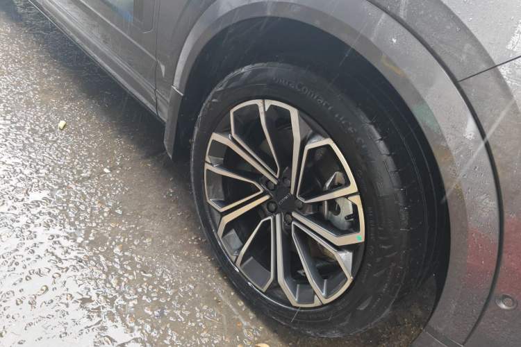 Used Lynk & Co 09 EM-P 2023 2.0TD EM-P Long-Range Version PM Six-Seater Right Front Wheel Hub