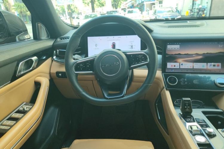 Used Lynk & Co 09 EM-P 2023 2.0TD EM-P Long-Range Version PM 7-Seater Steering Wheel