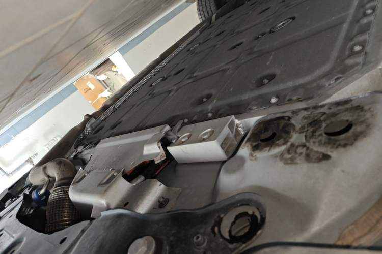 Used Lynk & Co 09 EM-P 2023 2.0TD EM-P Long-Range Version PM Six-Seater Chassis Front Right