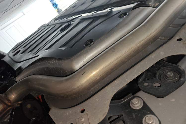 Used Lynk & Co 09 EM-P 2023 2.0TD EM-P Long-Range Version PM Six-Seater Chassis Rear Left