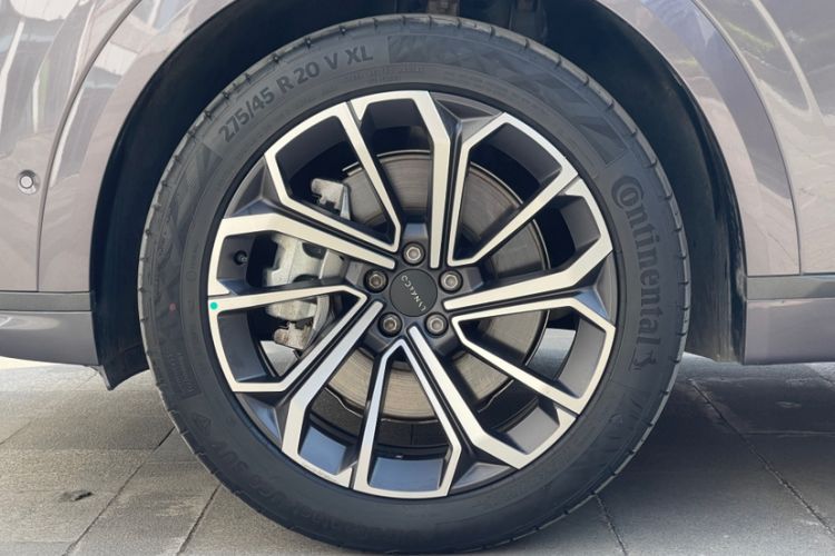 Used Lynk & Co 09 EM-P 2023 2.0TD EM-P Long-Range Version PM 7-Seater Exterior 1