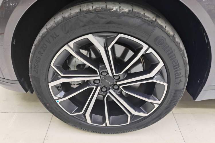 Used Lynk & Co 09 EM-P 2023 2.0TD EM-P Long-Range Version PM 7-Seater Exterior 4