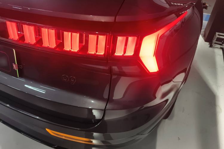 Used Lynk & Co 09 EM-P 2023 2.0TD EM-P Long-Range Version PM Six-Seater Exterior 6