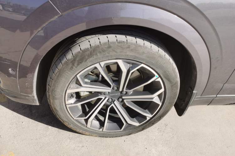 Used Lynk & Co 09 EM-P 2023 2.0TD EM-P Long-Range Version PM Six-Seater Exterior 7