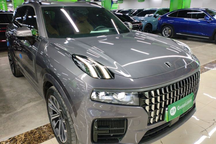 Used Lynk & Co 09 EM-P 2023 2.0TD EM-P Long-Range Version PM 7-Seater Front Right 45 Deg
