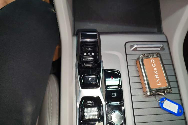 Used Lynk & Co 09 EM-P 2023 2.0TD EM-P Long-Range Version PM Six-Seater Gear Lever