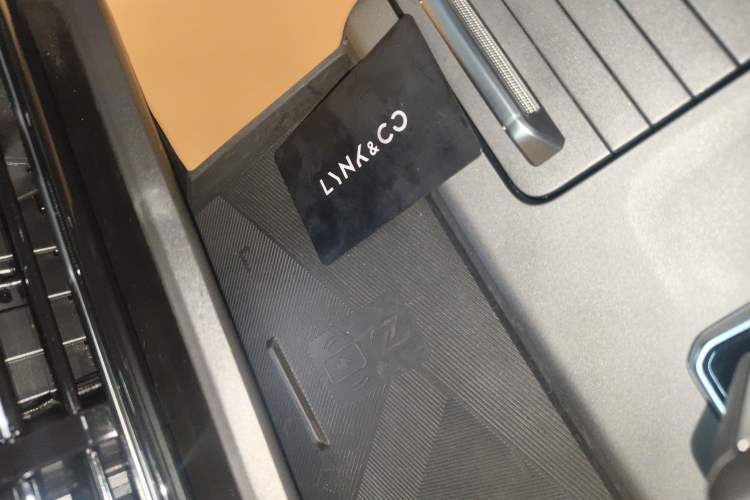 Used Lynk & Co 09 EM-P 2023 2.0TD EM-P Long-Range Version PM Six-Seater Interior 1