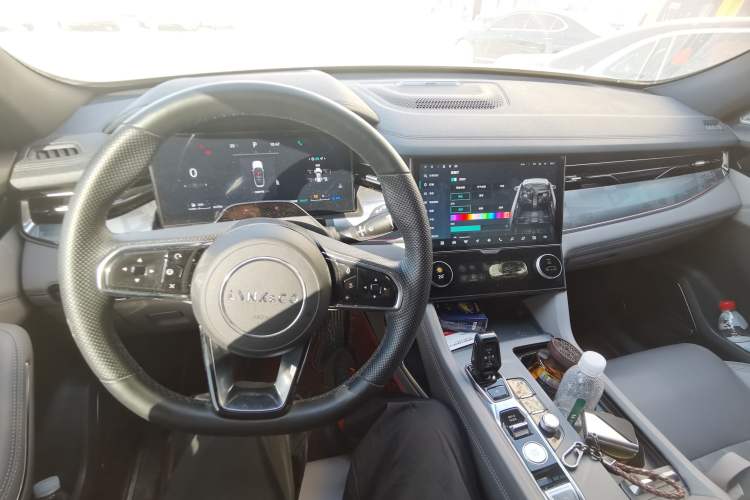 Used Lynk & Co 09 EM-P 2023 2.0TD EM-P Long-Range Version PM Six-Seater Interior 2
