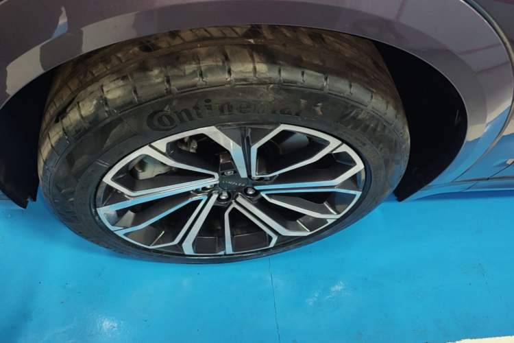 Used Lynk & Co 09 EM-P 2023 2.0TD EM-P Long-Range Version PM 7-Seater Left Front Wheel Hub