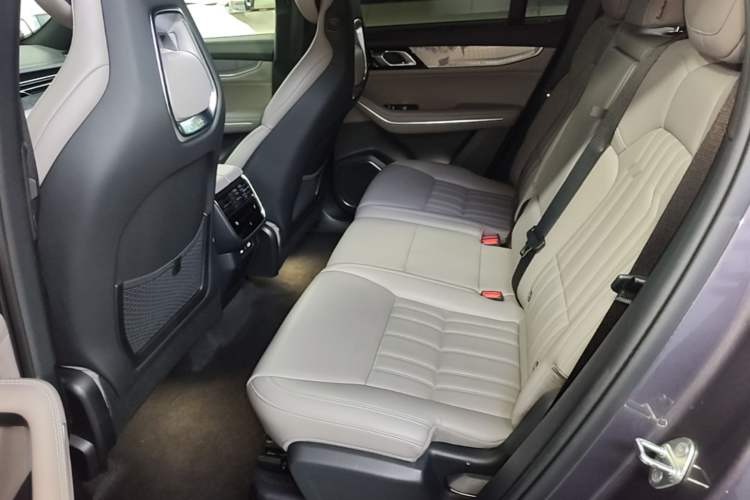 Used Lynk & Co 09 EM-P 2023 2.0TD EM-P Long-Range Version PM 7-Seater Left Rear Seat