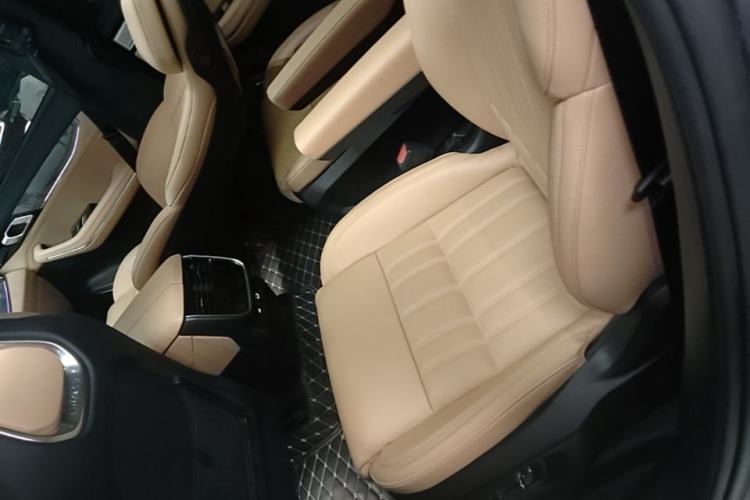 Used Lynk & Co 09 EM-P 2023 2.0TD EM-P Long-Range Version PM Six-Seater Left Rear Seat