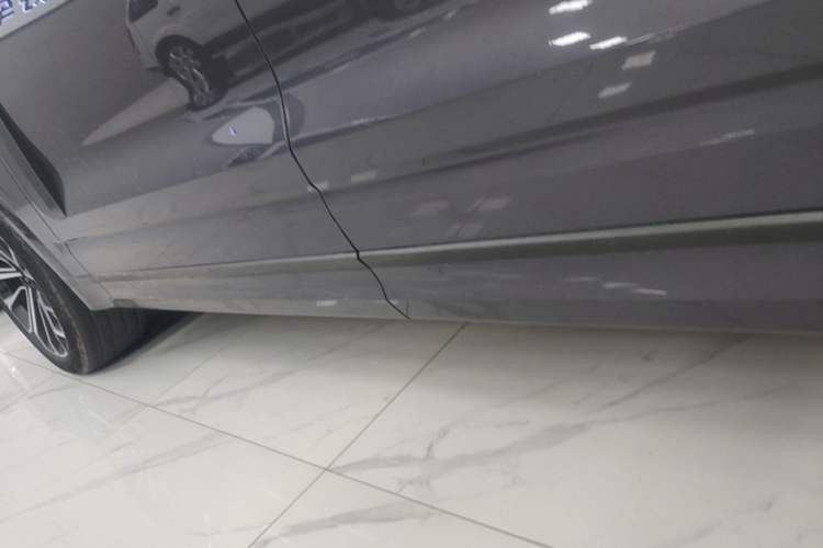 Used Lynk & Co 09 EM-P 2023 2.0TD EM-P Long-Range Version PM Six-Seater Left Side Sill