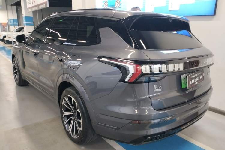 Used Lynk & Co 09 EM-P 2023 2.0TD EM-P Long-Range Version PM 7-Seater Rear Left 45 Deg