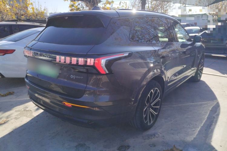 Used Lynk & Co 09 EM-P 2023 2.0TD EM-P Long-Range Version PM 7-Seater Rear Right 45 Deg