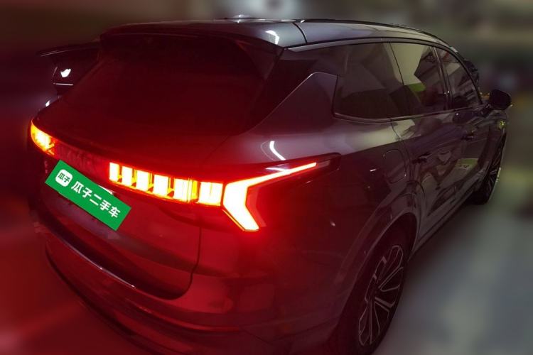 Used Lynk & Co 09 EM-P 2023 2.0TD EM-P Long-Range Version PM Six-Seater Rear Right 45 Deg