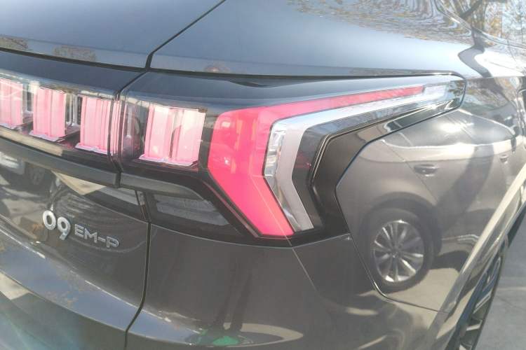 Used Lynk & Co 09 EM-P 2023 2.0TD EM-P Long-Range Version PM 7-Seater Right Rear Taillight