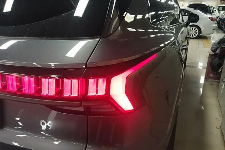 Used Lynk & Co 09 EM-P 2023 2.0TD EM-P Long-Range Version PM Six-Seater Right Rear Taillight