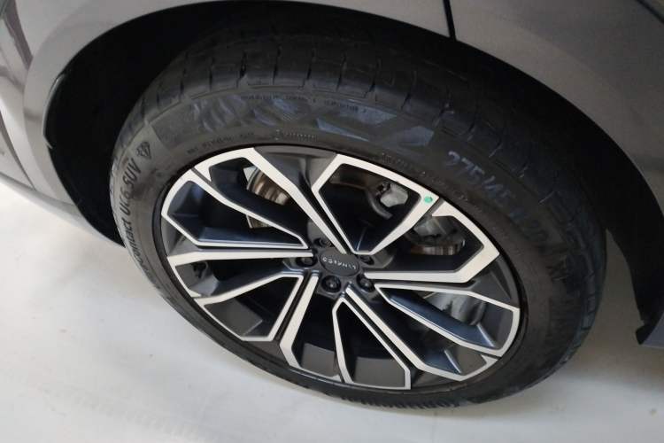 Used Lynk & Co 09 EM-P 2023 2.0TD EM-P Long-Range Version PM 7-Seater Right Rear Wheel Hub