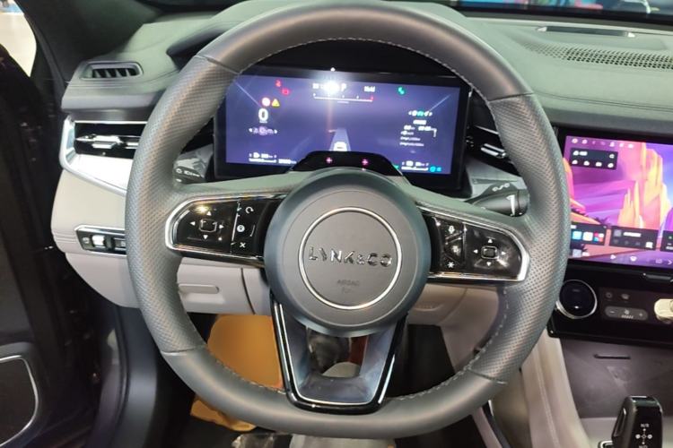 Used Lynk & Co 09 EM-P 2023 2.0TD EM-P Long-Range Version PM 7-Seater Steering Wheel