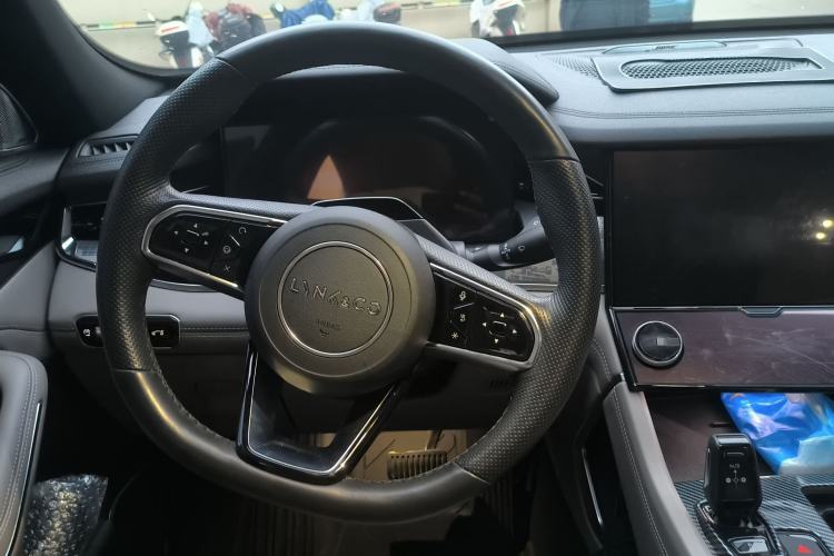 Used Lynk & Co 09 EM-P 2023 2.0TD EM-P Long-Range Version PM 7-Seater Steering Wheel