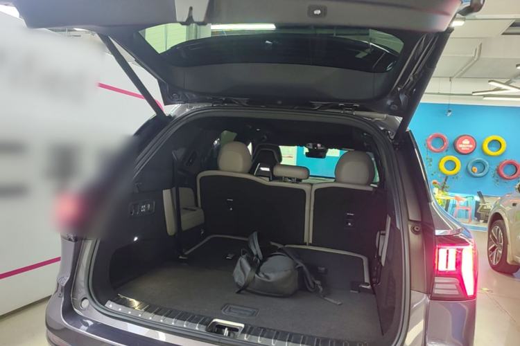 Used Lynk & Co 09 EM-P 2023 2.0TD EM-P Long-Range Version PM 7-Seater Trunk