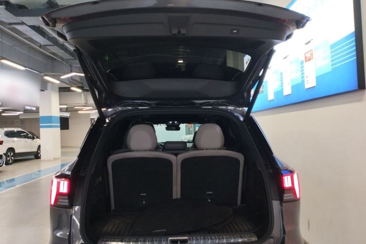 Used Lynk & Co 09 EM-P 2023 2.0TD EM-P Long-Range Version PM 7-Seater Trunk