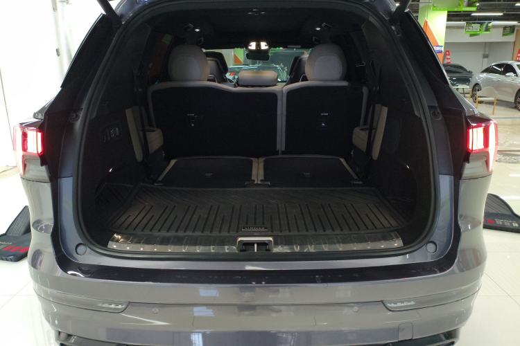 Used Lynk & Co 09 EM-P 2023 2.0TD EM-P Long-Range Version PM 7-Seater Trunk