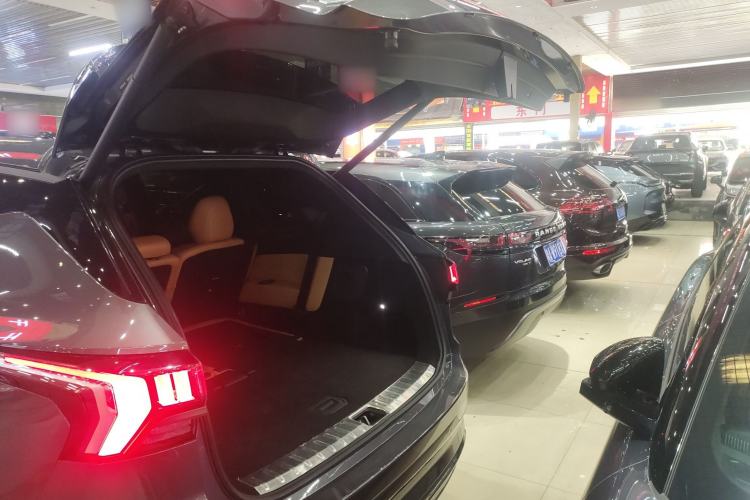 Used Lynk & Co 09 EM-P 2023 2.0TD EM-P Long-Range Version PM 7-Seater Trunk