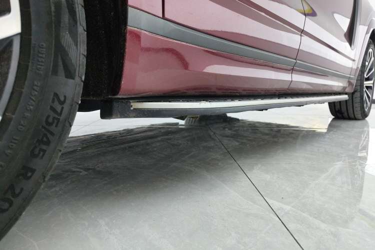 Used Lynk & Co 09 EM-P 2023 2.0TD EM-P Long-Range Version PM Six-Seater Right Side Sill