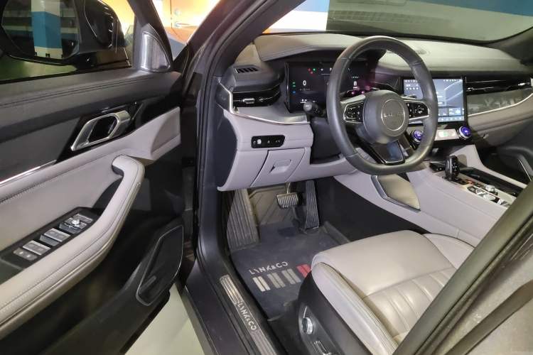 Used Lynk & Co 09 EM-P 2023 2.0TD EM-P Long-Range Version PM Six-Seater Driver Seat
