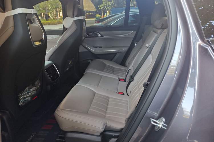 Used Lynk & Co 09 EM-P 2023 2.0TD EM-P Long-Range Version PM 7-Seater Left Rear Seat