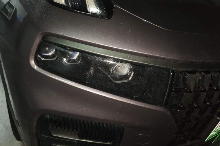 Used Lynk & Co 09 EM-P 2023 2.0TD EM-P Long-Range Version PM Six-Seater Right Front Headlight