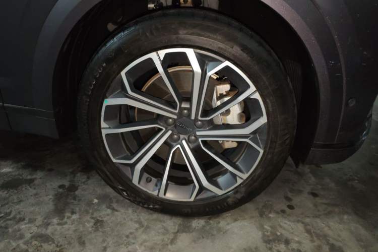 Used Lynk & Co 09 EM-P 2023 2.0TD EM-P Long-Range Version PM Six-Seater Right Front Wheel Hub